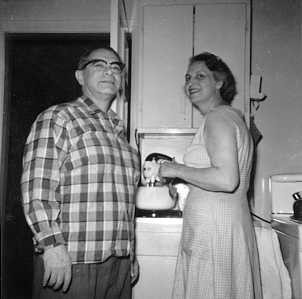 Cantor Avery's Grandparents: Jacob & Fay Ruth Avery circa 1953